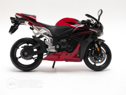 Модель мотоцикла Honda CBR 600RR 1:12