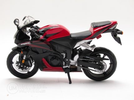 Модель мотоцикла Honda CBR 600RR 1:12