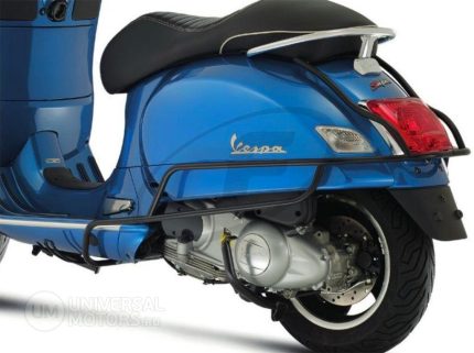 Черная защита задней стороны Vespa GTS/GTS Super