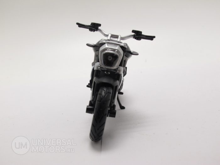 Модель мотоцикла DUCATI XDIAVEL S 1:18