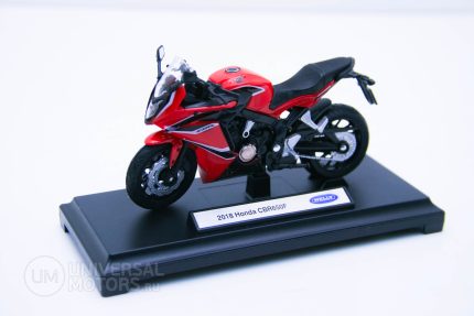 Модель мотоцикла Honda NC750S 1:18