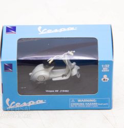 Модель VESPA 98 (1946 год) в масштабе 1:32