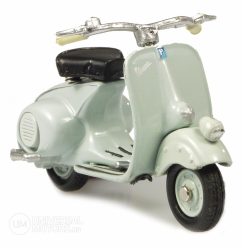 Модель VESPA 98 (1946 год) в масштабе 1:32