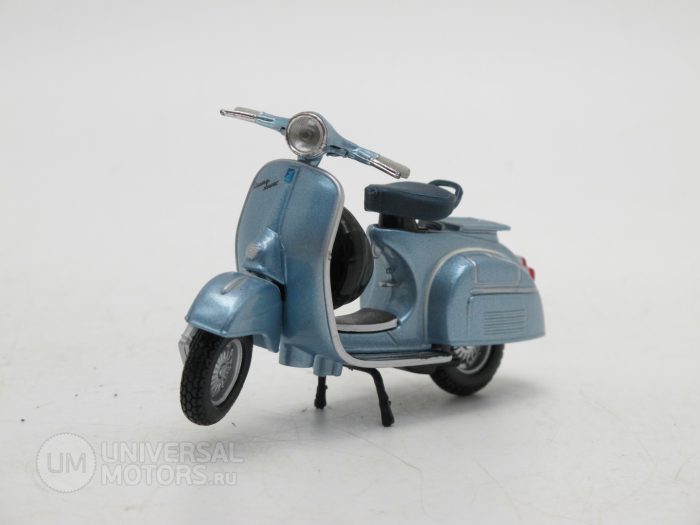 Коллекционная модель скутера VESPA 8