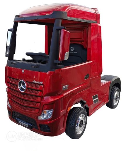 Грузовик Mercedes-Benz Truck